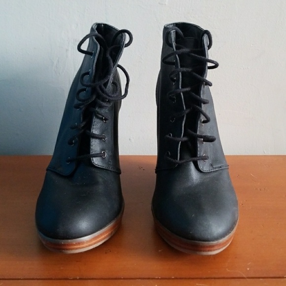 Ankle wedge booties - Picture 2 of 4